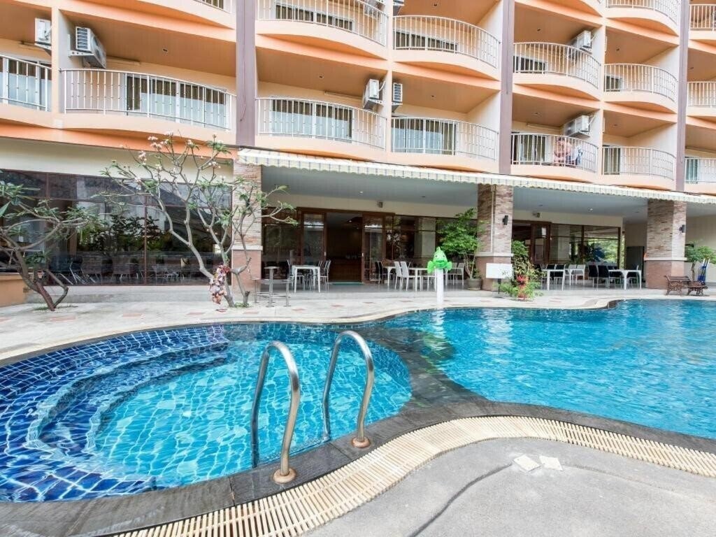 Imaginea Siam Platinum Pattaya Hotel 3*