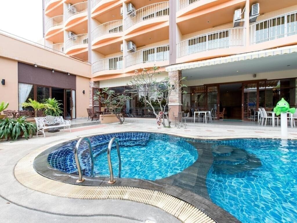 Imaginea Siam Platinum Pattaya Hotel 3*