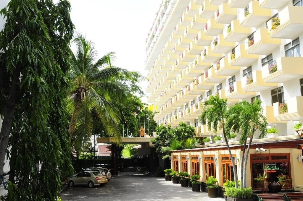 Hotel Golden Beach Pattaya 3*