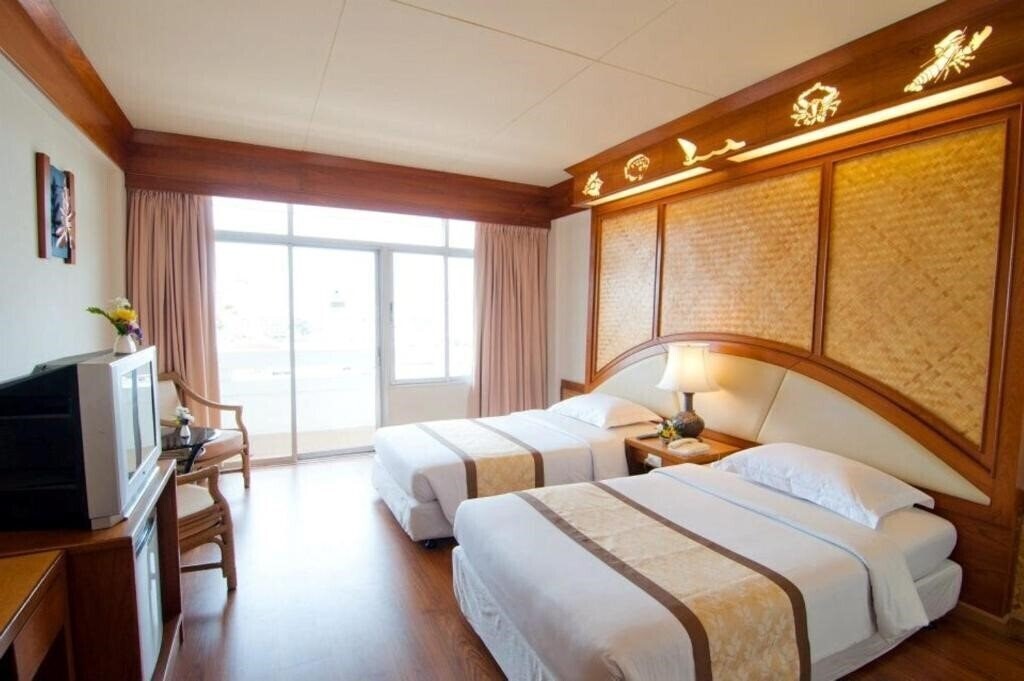 Fotografii Golden Beach Pattaya 3*