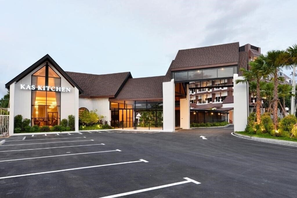 Фотография Kastel Pattaya Hotel 3*