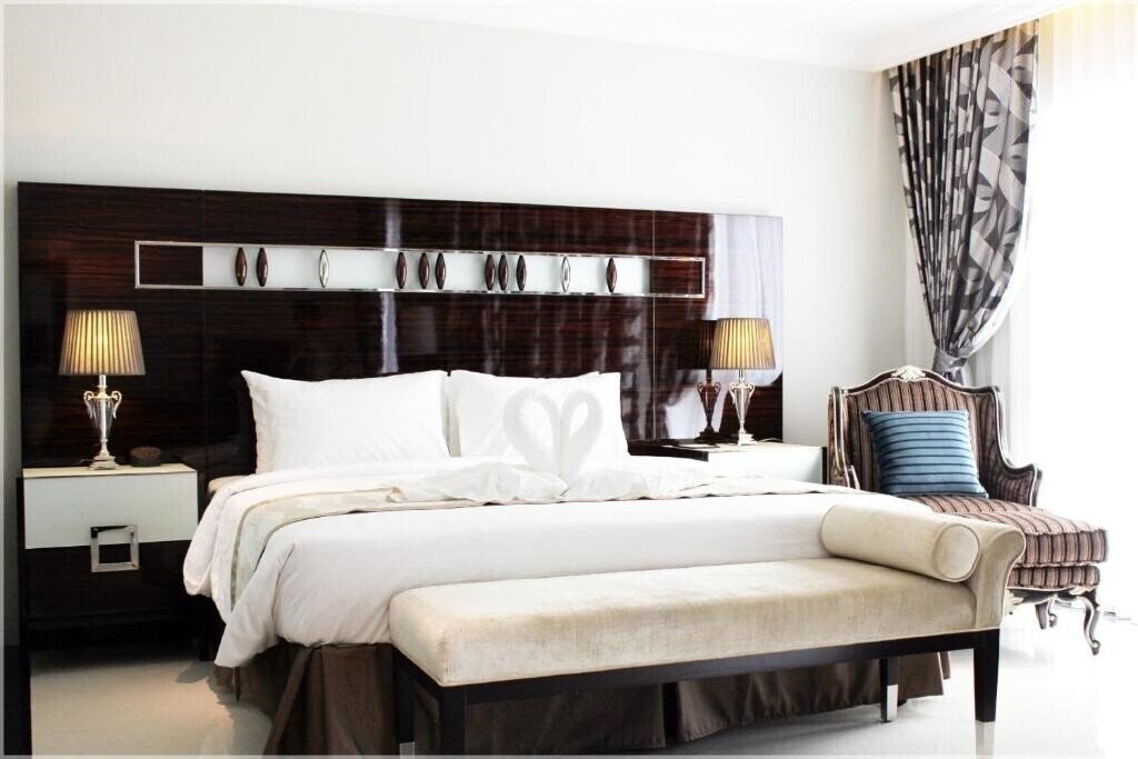 Hotel Lk Royal Wing 3*