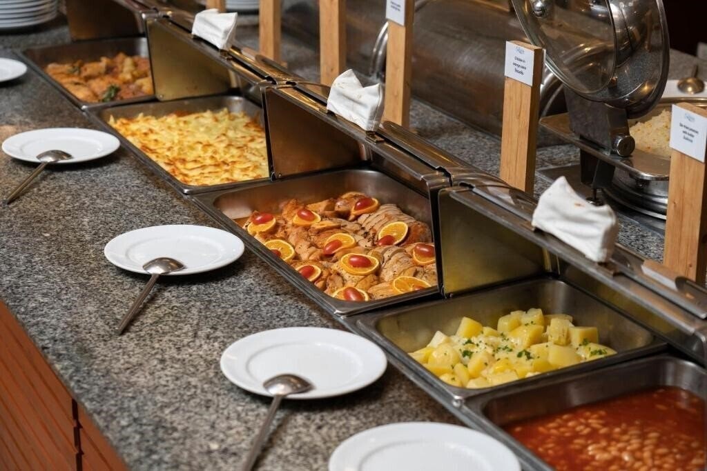 Imaginea Ravindra Beach Resort & Spa 5*
