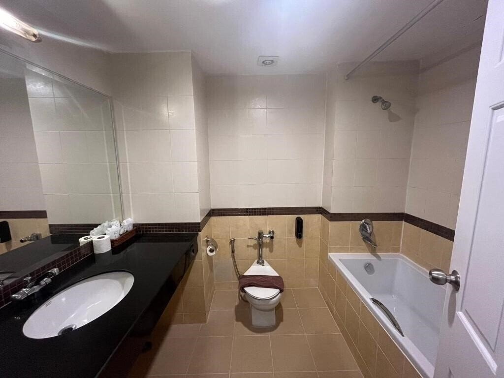 Fotografie Crown Pattaya Beach Hotel 3*