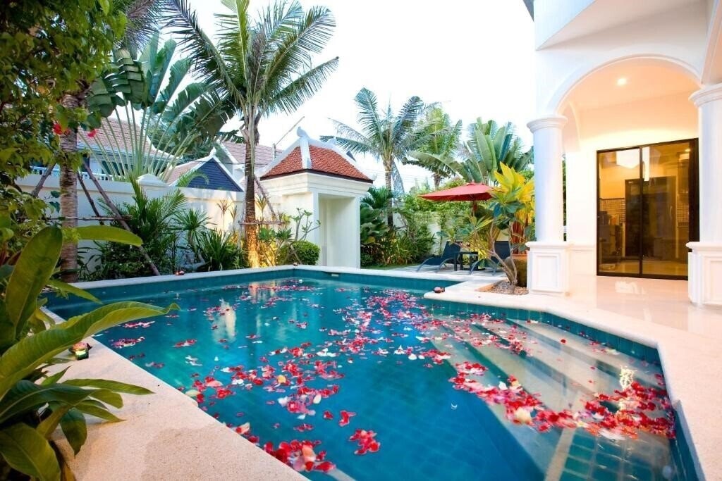 Imaginea Palm Grove Hotel 4*