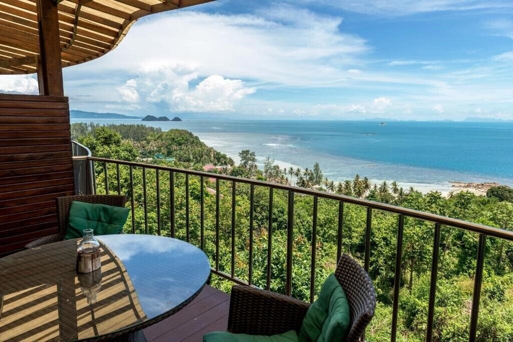 Imaginea Sunset Hill Resort 3*