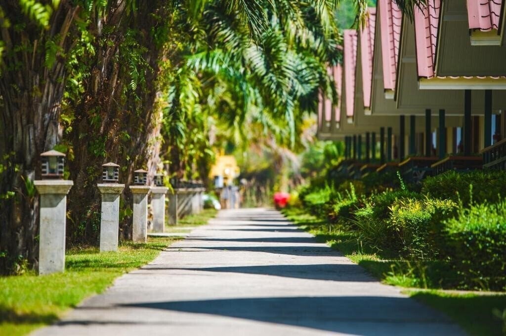 Imaginea Katathong Golf Resort SPA 3*