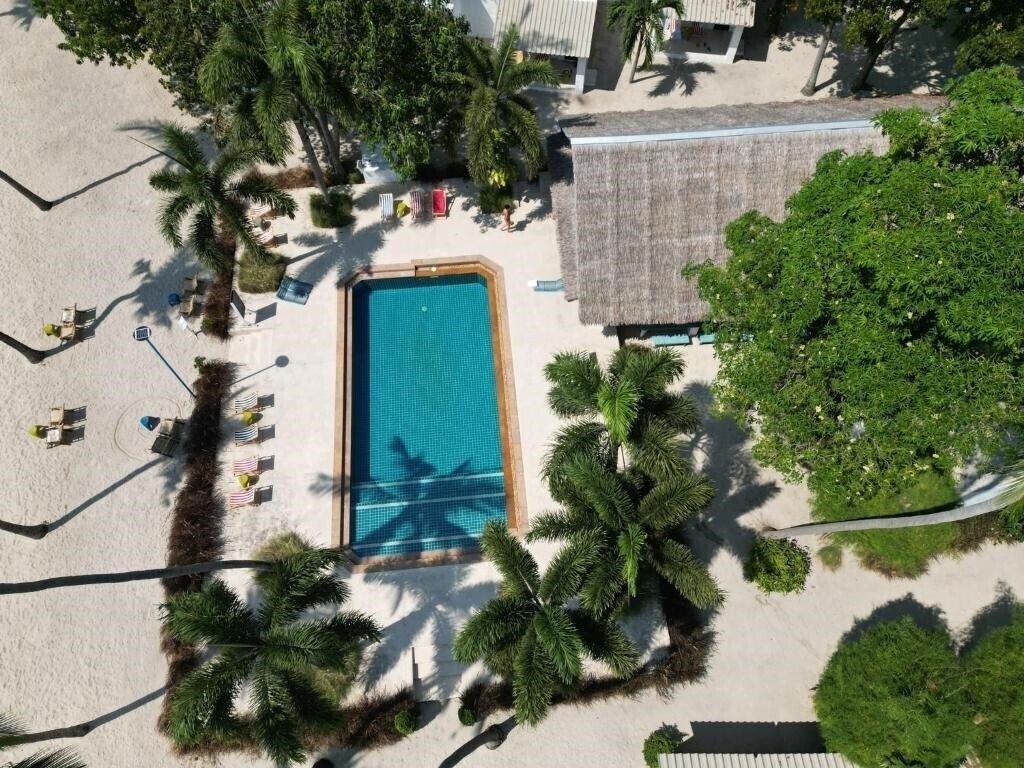 Hotel Lime N Soda Beachfront Resort 3*