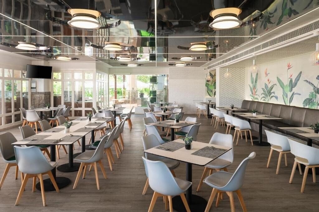 Imaginea Springfield Village 4*