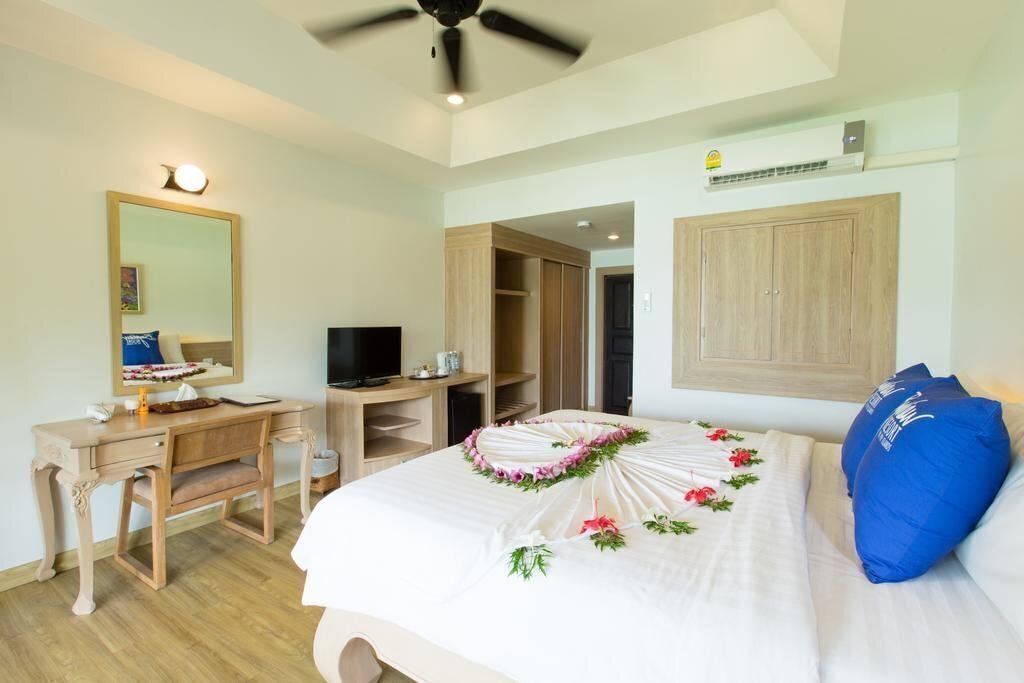 Imaginea Arayaburi Resort Phi Phi 3*
