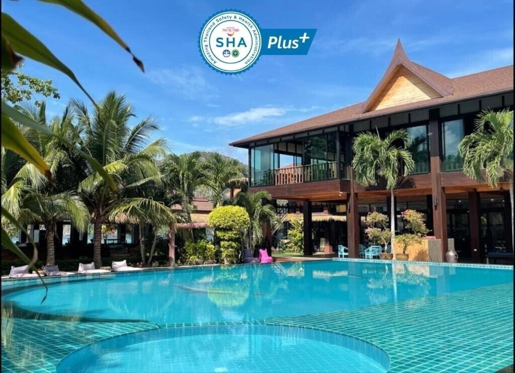 Отель Phi Phi Villa Resort 3*