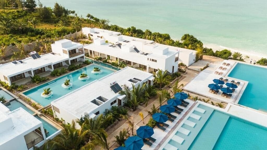 Фото Legendary Zanzibar Beach Resort 3*