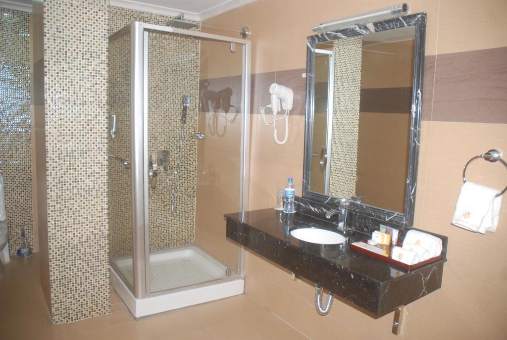 Fotografii Tiffany Diamond Hotel 3*