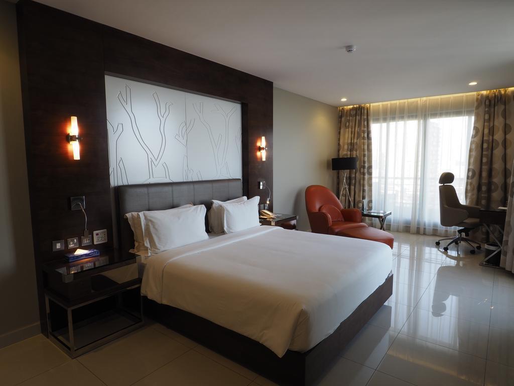 Hotel Harbour View Suites Hotel 4*