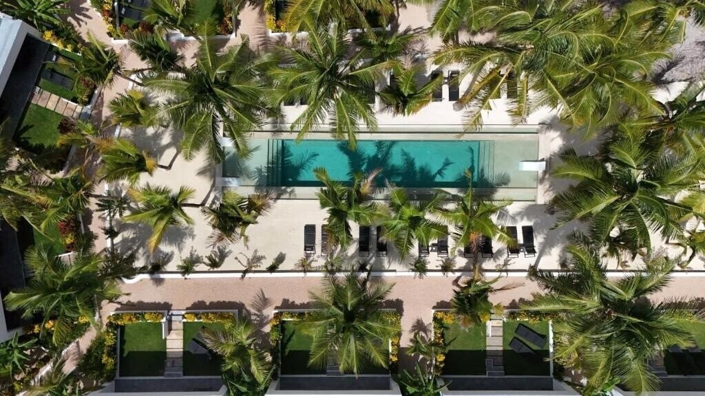 Отель The Oasis Residence 4*