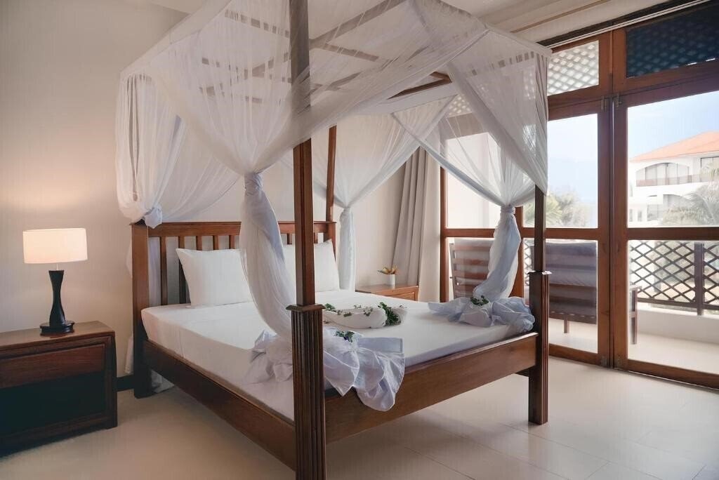 Fotografii AHG Hisia 4*