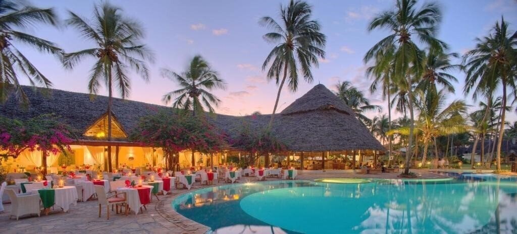 Imaginea Blue Bay Beach Resort 5*