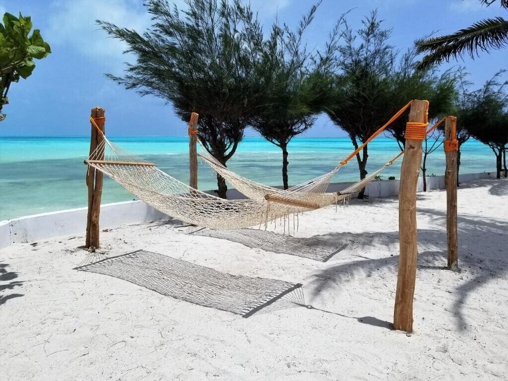 Imaginea Reef And Beach 3*