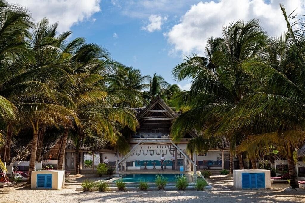 Hotel Nur Beach Resort 3*