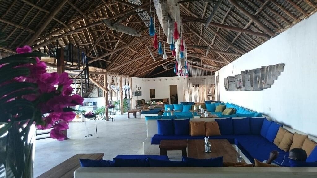 Imaginea Nur Beach Resort 3*