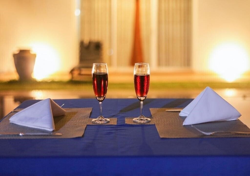 Hotel White Rose Beach Hotel 3*