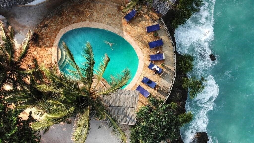 Отель Tanzanite Beach Resort 3*