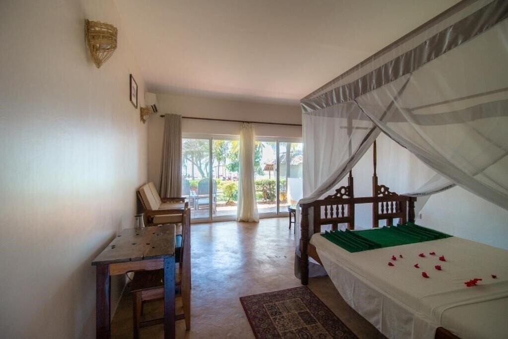 Фото Tanzanite Beach Resort 3*