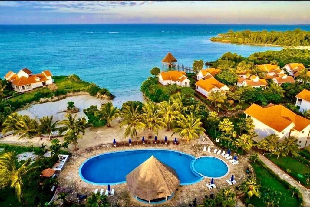 Hotel Azao Resort & Spa 4*