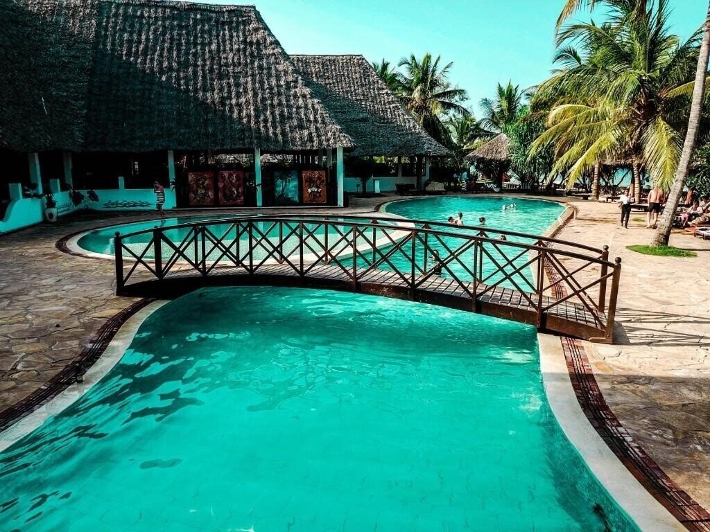 Imaginea Uroa Bay Beach Resort 4*