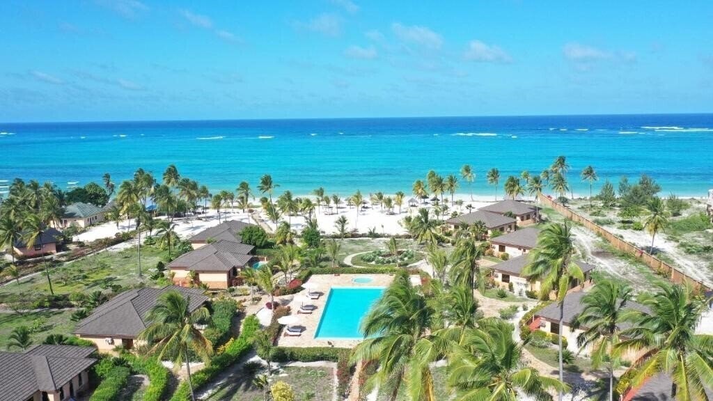 Отель The Sands 4*