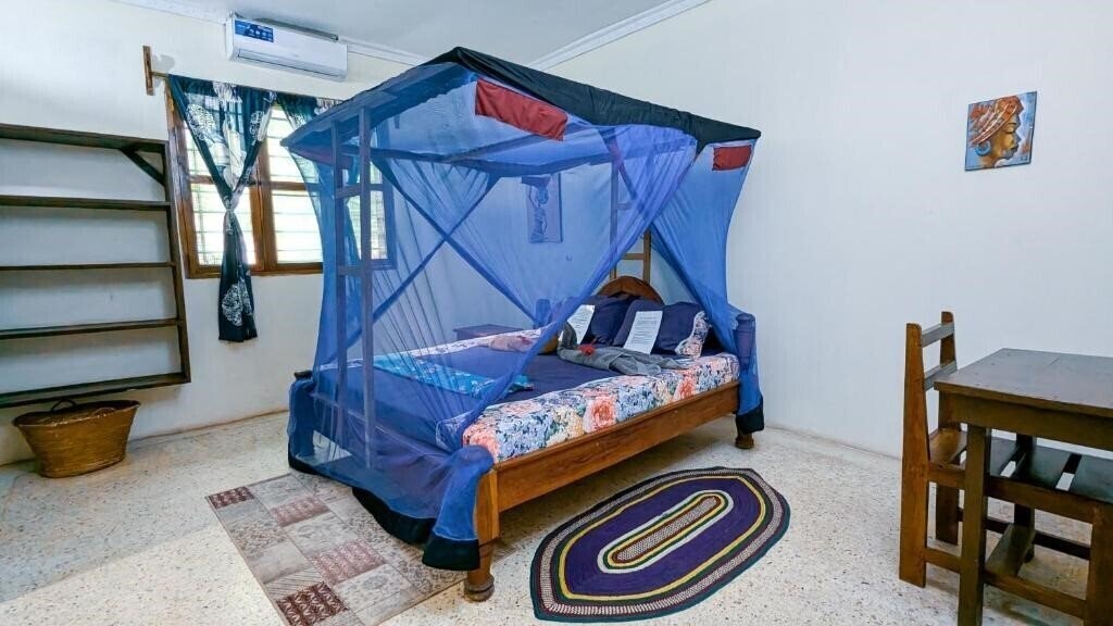 Hotel Mwana House 2*