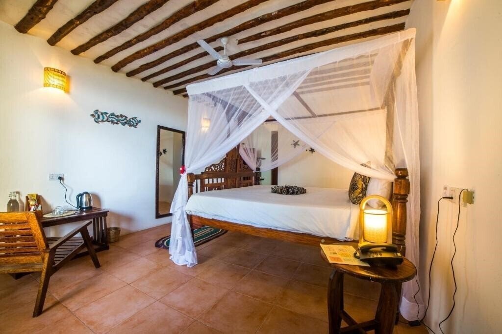 Imaginea Antonio Beach Hotel & SPA 4*