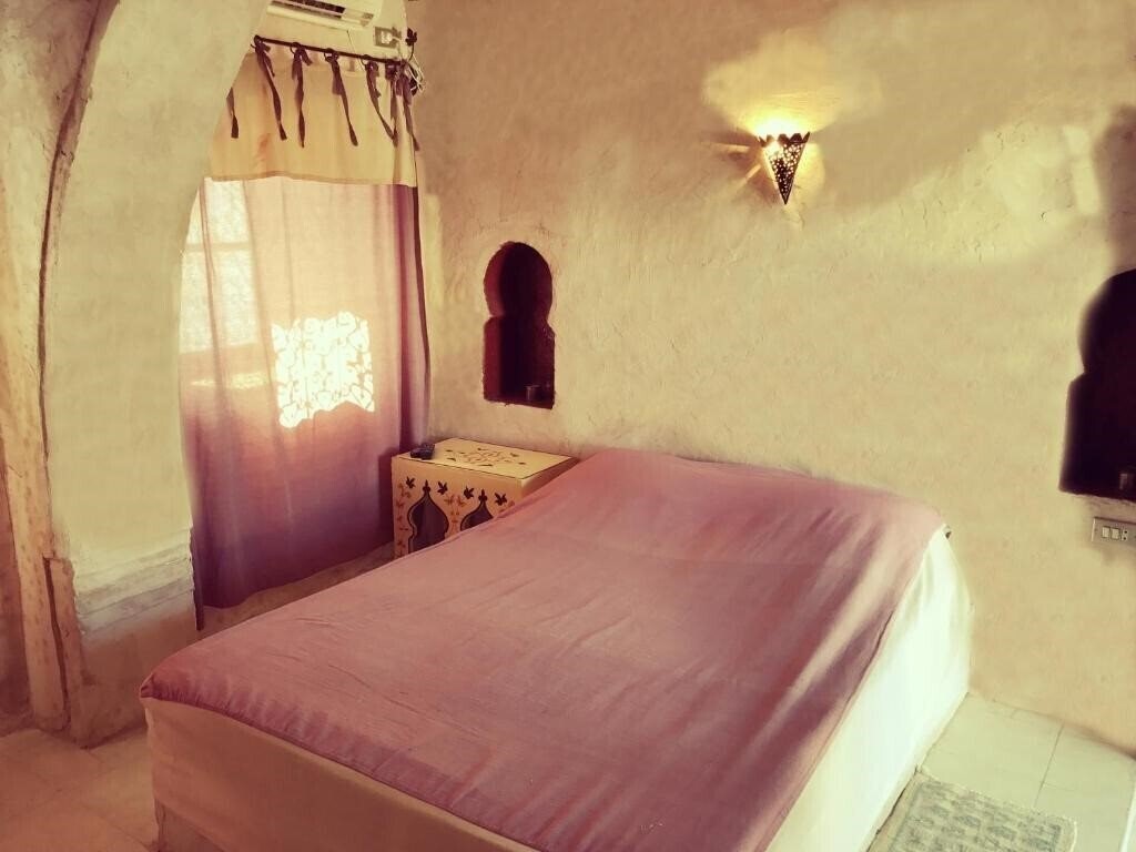 Imaginea Hotel Arisha 3*