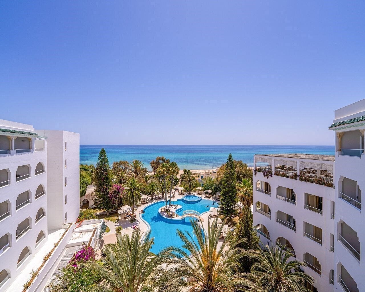 Отель Club Novostar Sol Azur Beach Congres 4* — купить тур в Club Novostar  Sol Azur Beach Congres (Хаммамет, Тунис): отзывы, цена, описание, фото