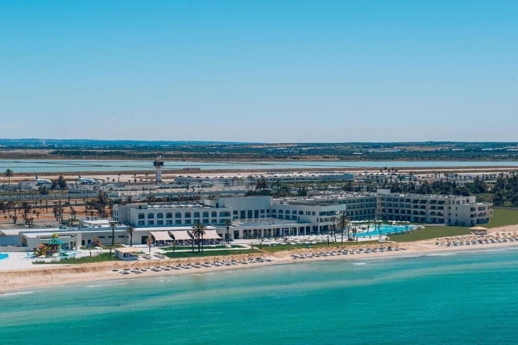 Отель Iberostar Selection Kuriat Palace 5*