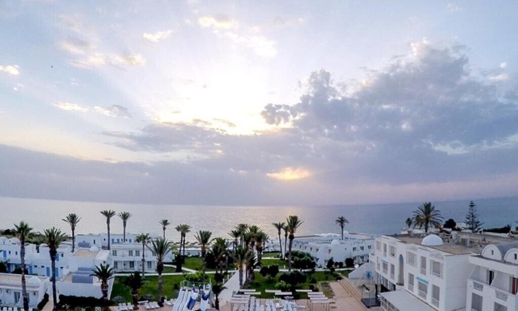 Imaginea Best Beach Hotel (ex. Cosmos Tergui Club) 3*