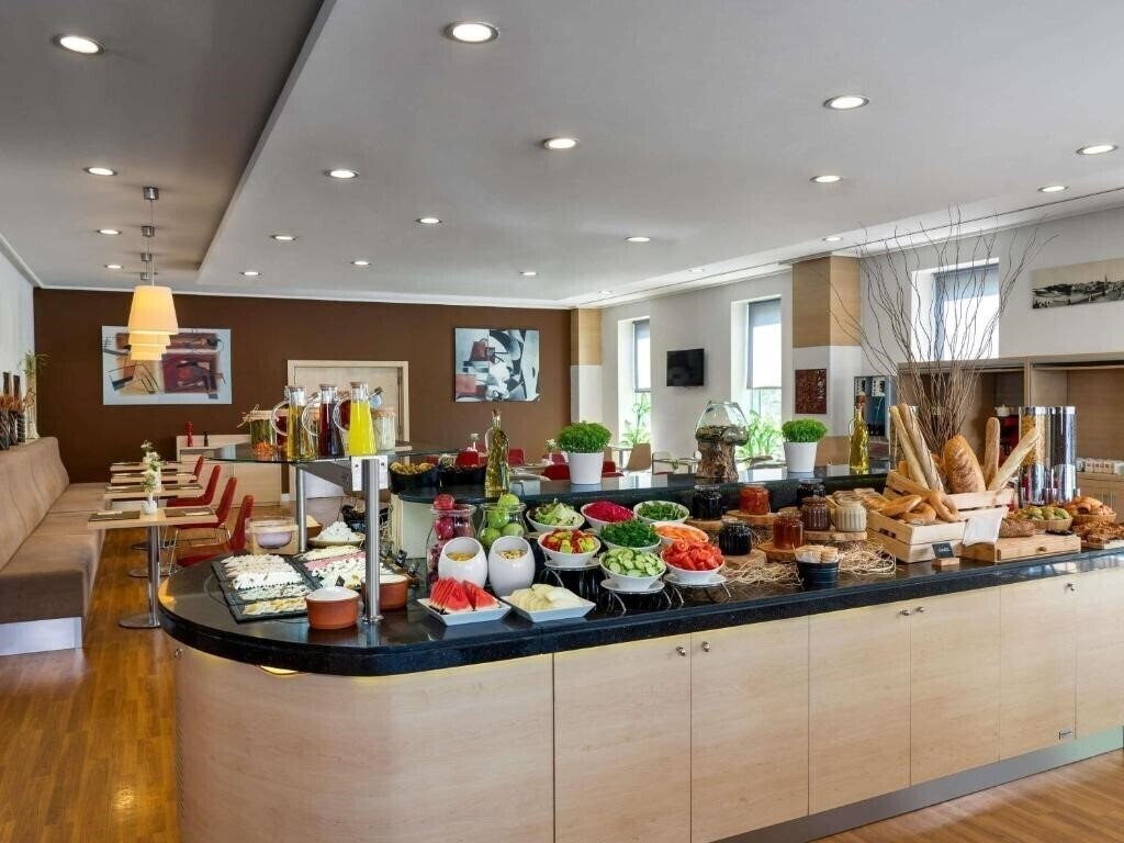 Imaginea Ibis Adana 3*