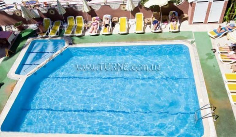 Отель Adelina Hotel 3*