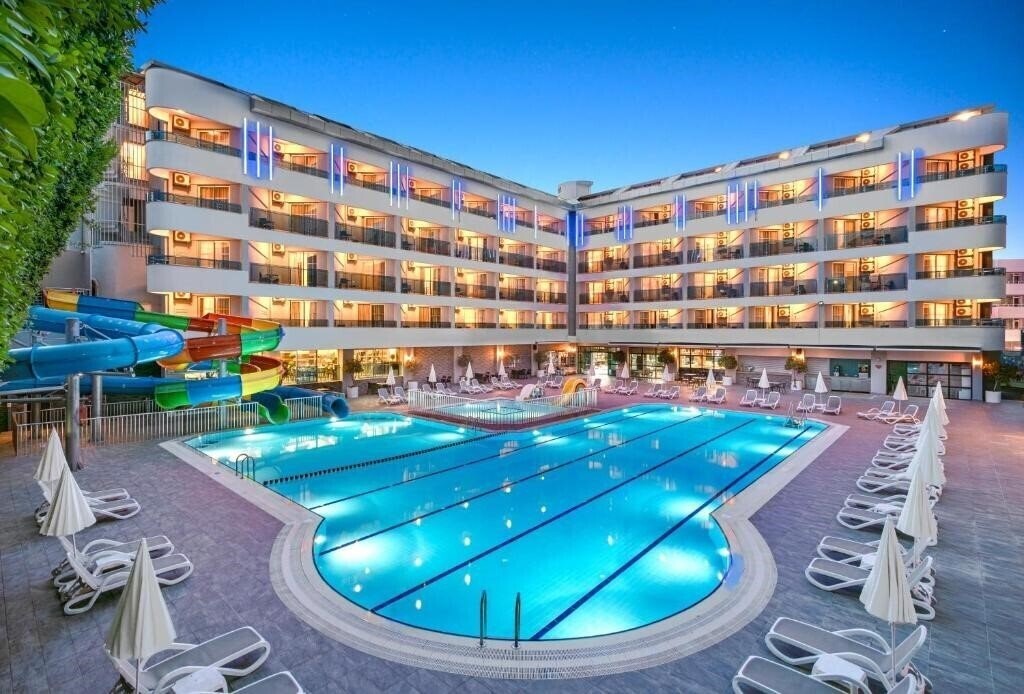 Отель Avena Resort & SPA Hotel (ex. Gold Safran, New Safran Hotel) 4*