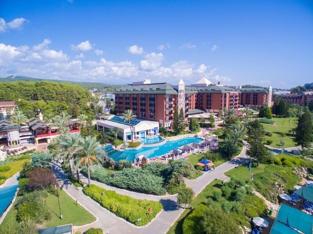 Hotel AQI Pegasos Resort 5*
