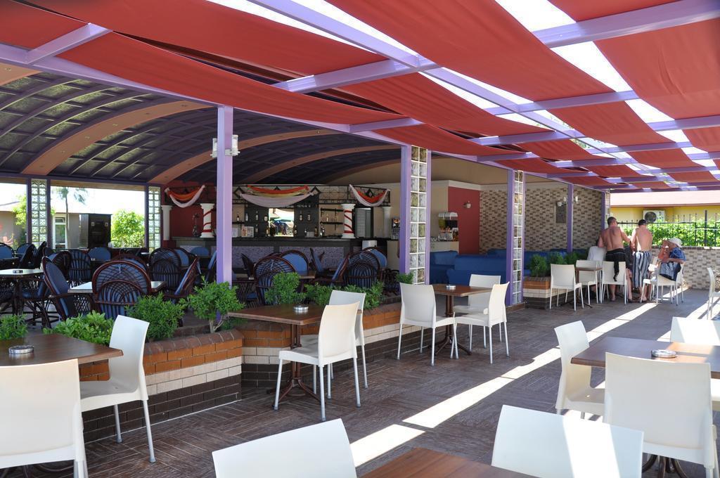 Imaginea Senza Hotels Inova Beach (ex. Inova Beach Hotel) 4*
