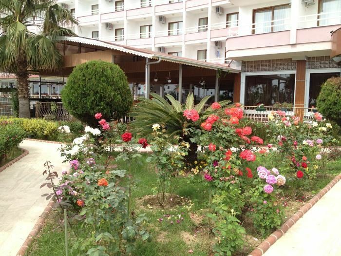 Imaginea Royal Ideal Beach Hotel (ex. Ideal Beach Hotel) 4*