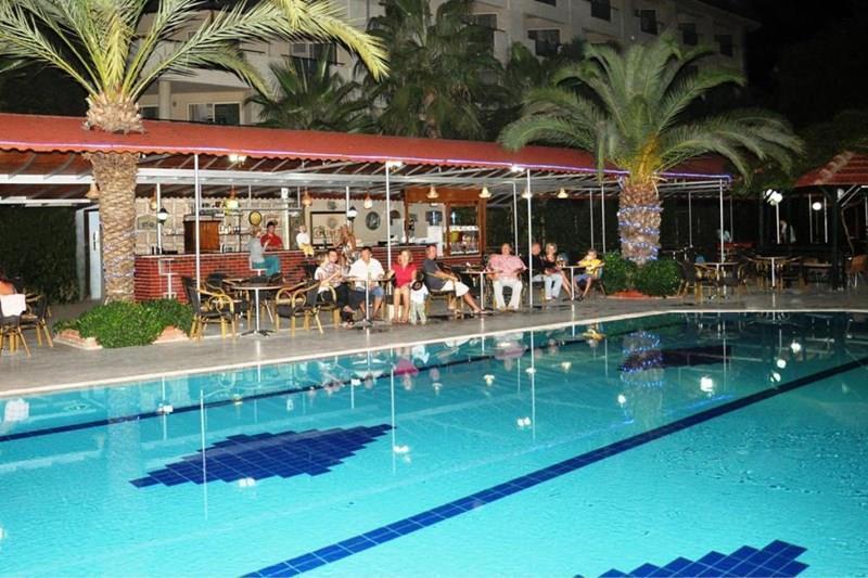 Fotografie Caretta Beach 4*