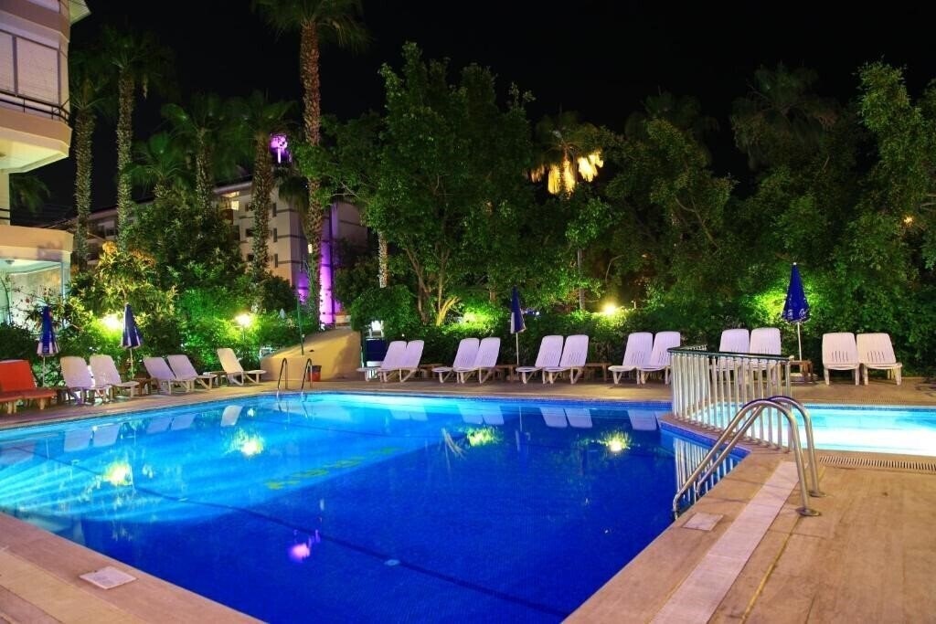 Отель Miray Hotel Kleopatra 3*
