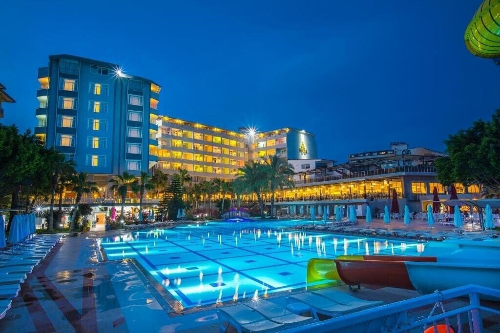 Отель Meridia Beach Hotel (ex. Club Hotel Karaburun) HV-1