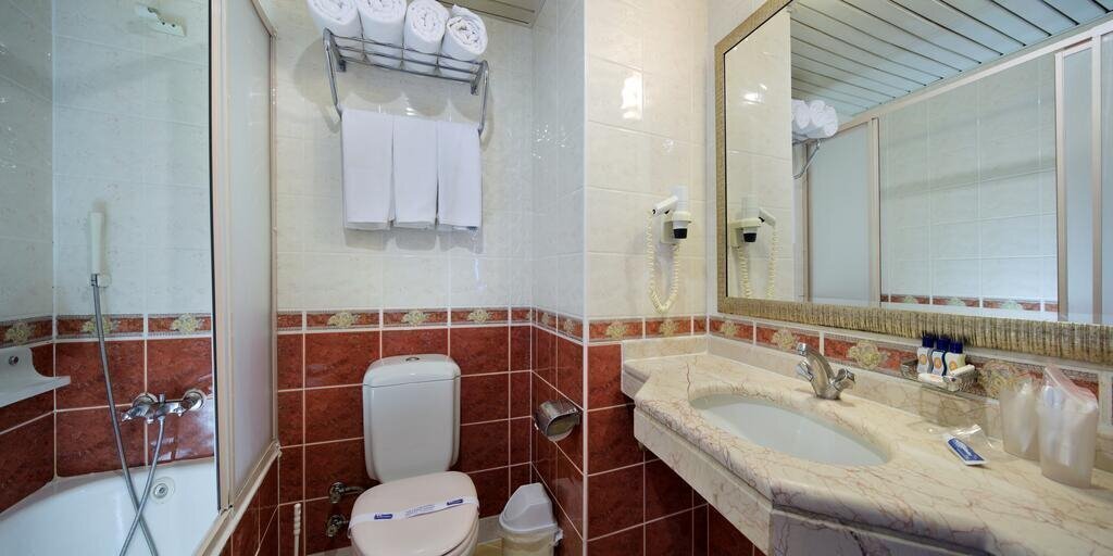 Фото Villa Moonflower Aparts & Suites 4*