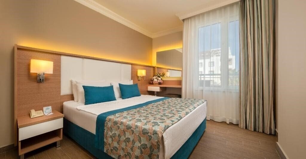 Fotografie Royal Garden Beach Hotel (ex. Royal Garden Select & Suite Hotel) 5*