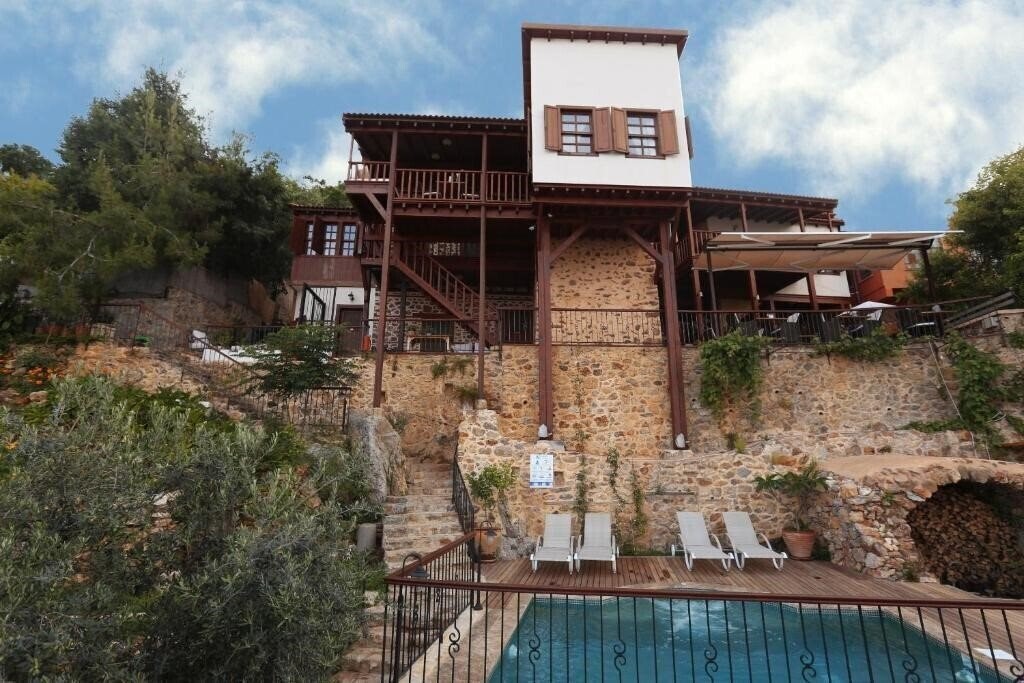 Hotel Villa Turka 3*
