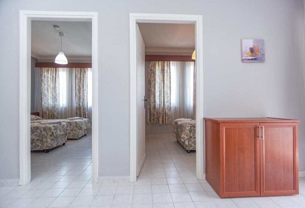 Fotografii The S Apart & Suites 3*