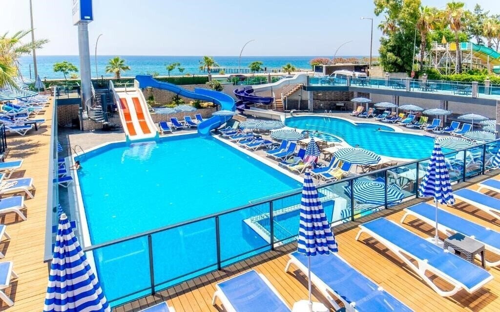 Imaginea Relax Beach Hotel (ex. Oncul Beach Hotel, Merlin Beach Park Hotel) 4*